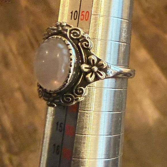 Natural Rose Quartz Gemstone Ring Oval Floral Framed Size 6 New - Picture 4 of 7